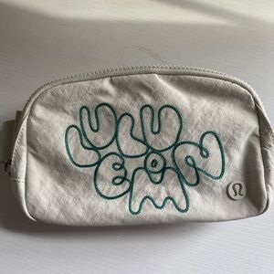 NWT Lululemon Everywhere Belt Bag